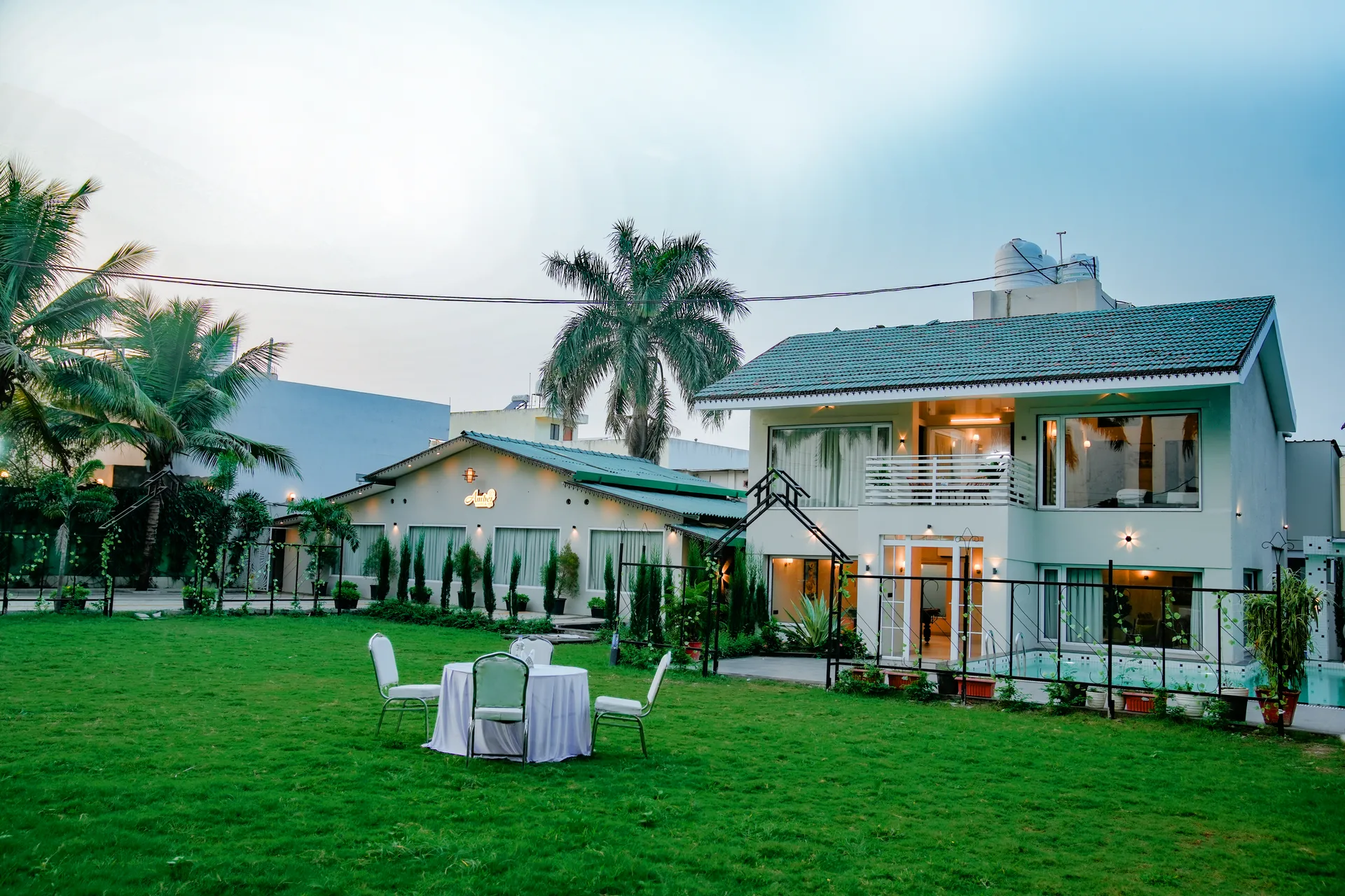 Amber Resort architecture and gardens in Indore